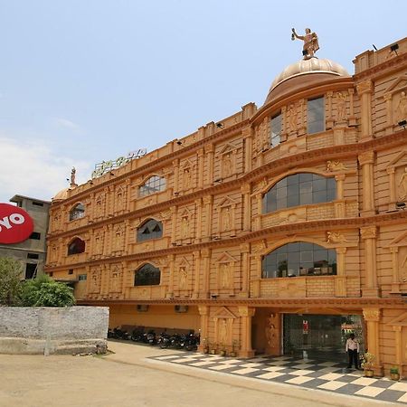 Oyo 38414 Rain Basera Resort Джабалпур Екстериор снимка