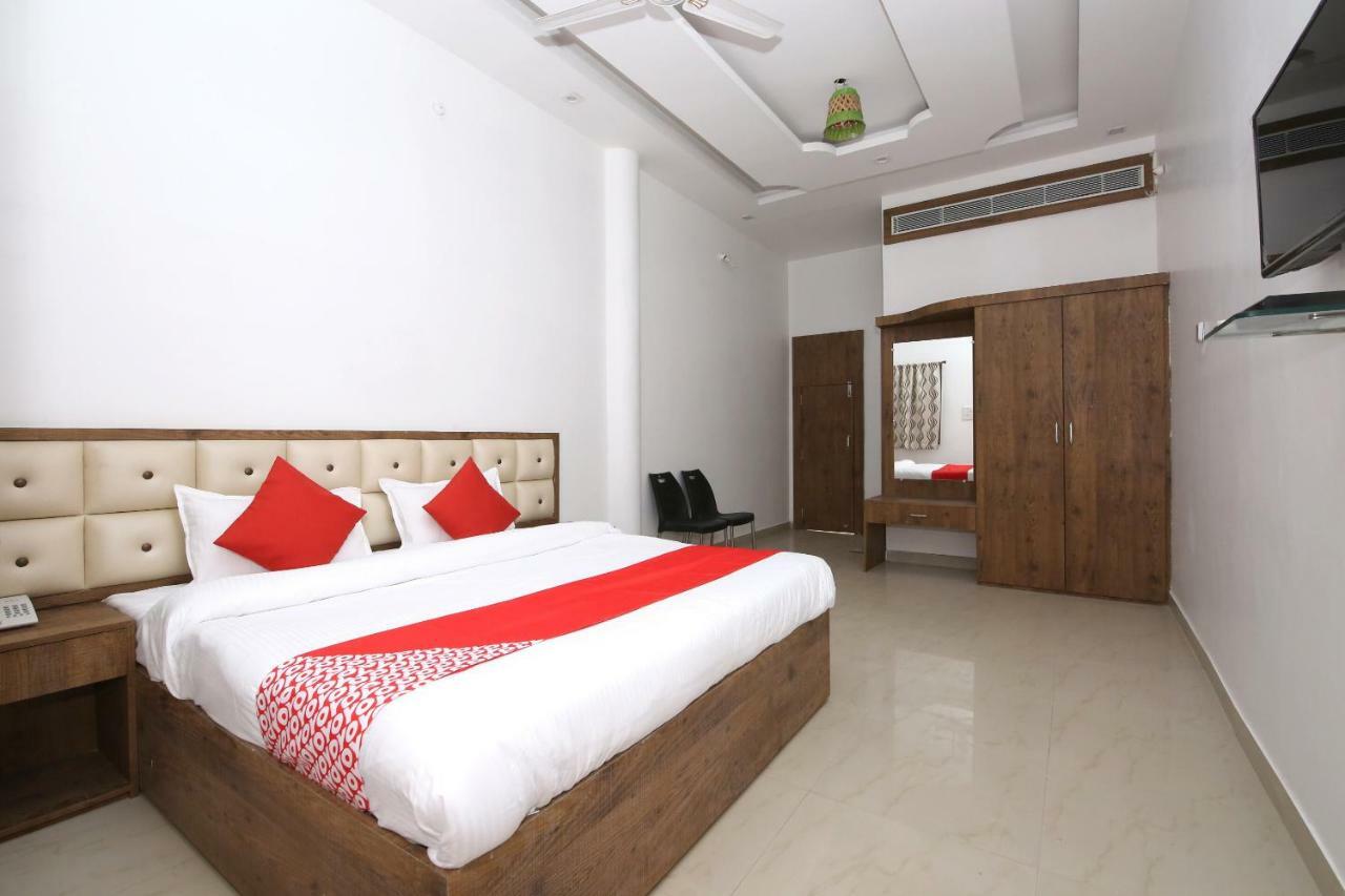 Oyo 38414 Rain Basera Resort Джабалпур Екстериор снимка