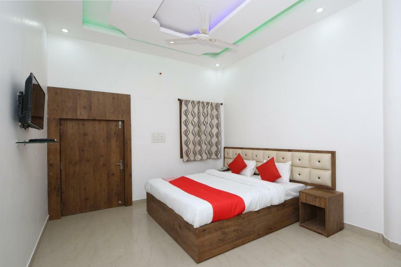 Oyo 38414 Rain Basera Resort Джабалпур Екстериор снимка