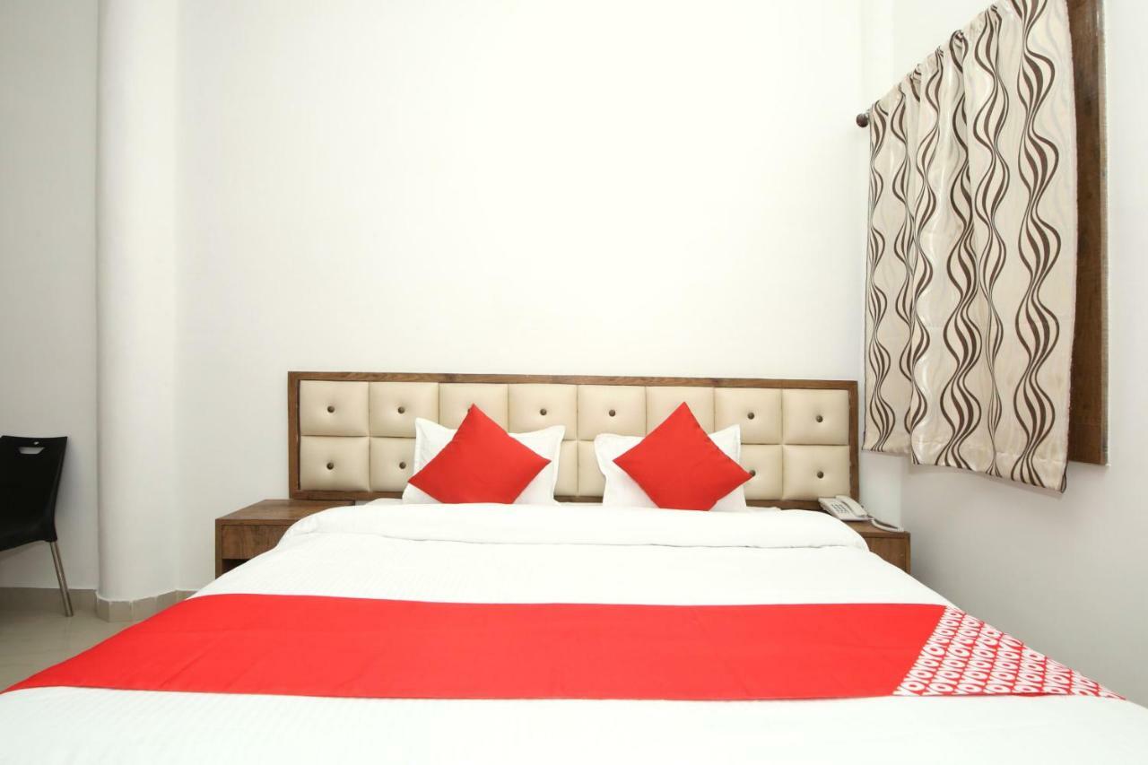 Oyo 38414 Rain Basera Resort Джабалпур Екстериор снимка